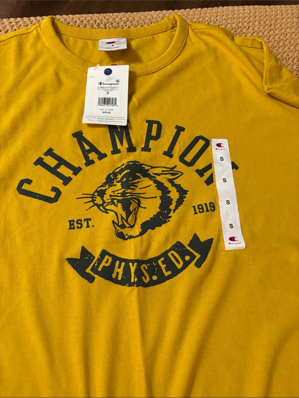 Champion Men’s Mustard Yellow Graphic Logo Tee Size Boxy S - Picture 2 of 6